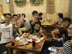 小榄镇烧烤加盟,学烧烤技术,开烧烤店多少钱疯狂烤翅加盟